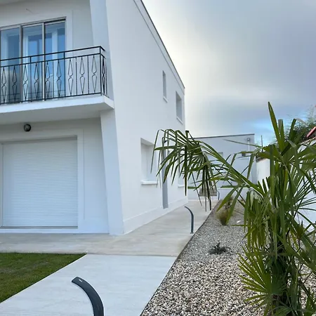 Moderne Et Spacieux Avec Terrasse Privee 1 Carbon-Blanc